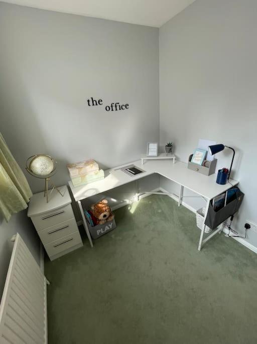 Centre Of Town House 3 Bedrooms Sleeps 5 And Infant Free Onsite Parking 2 Cars King's Lynn Extérieur photo